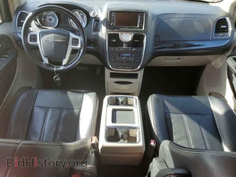 2014 Chrysler MINIVAN (VIN 2C4RC1BG2ER396539) — photo 8 of 13