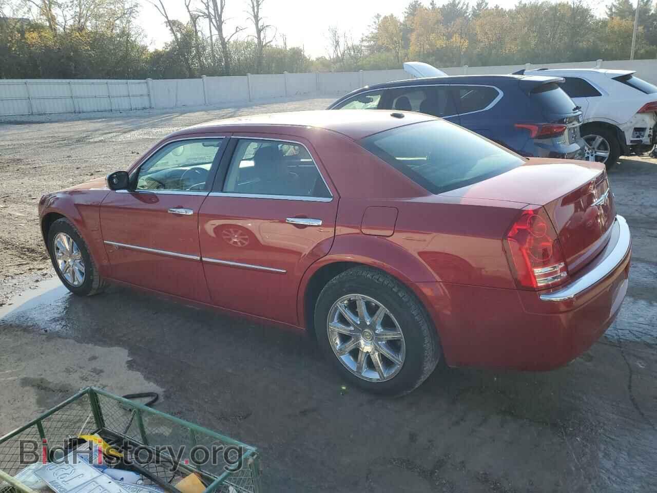 2010 CHRYSLER 300 - VIN: 2C3CA6CT9AH114194 - Фото 2
