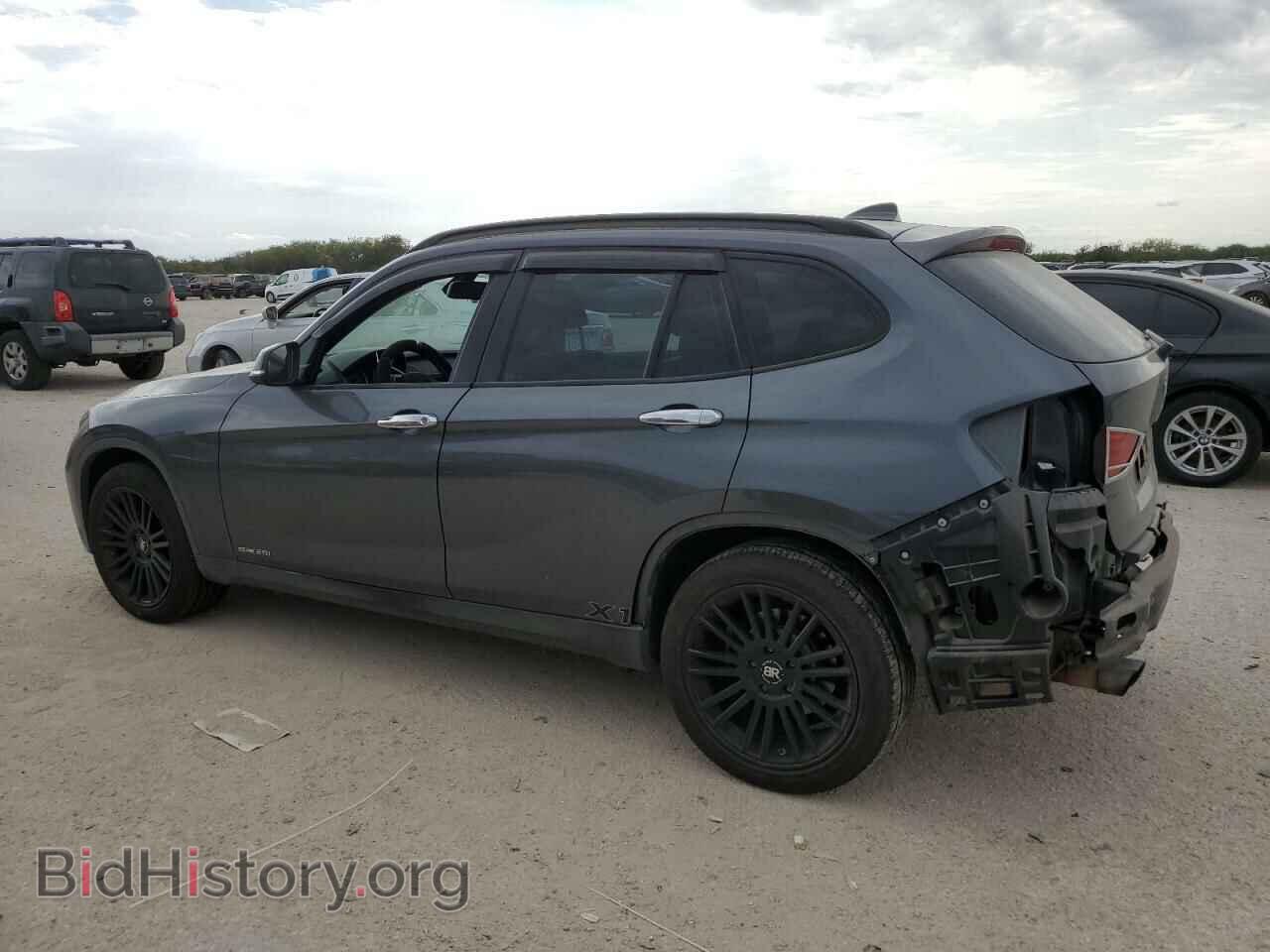 2015 BMW X1 - VIN: WBAVM1C55FV317773 - Фото 2