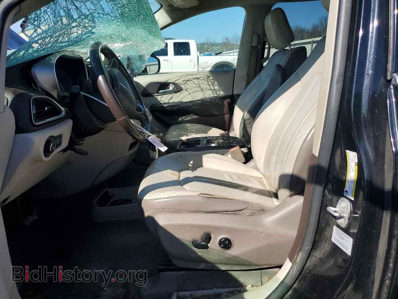 2017 Chrysler PACIFICA (VIN 2C4RC1BG5HR739008) — фото 7 из 13