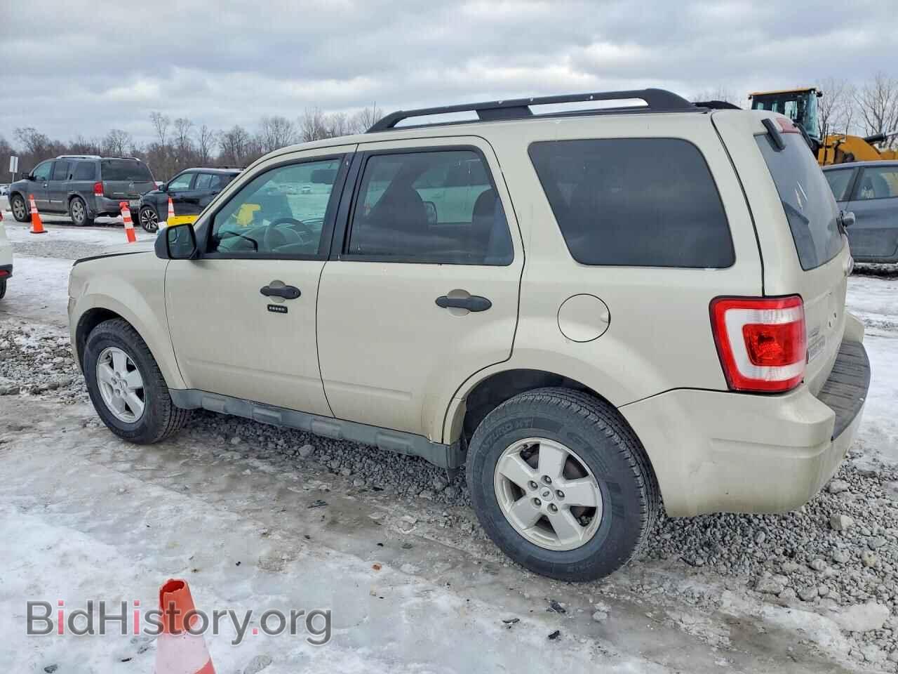 2010 FORD ESCAPE - VIN: 1FMCU0DG0AKA36085 - Фото 2