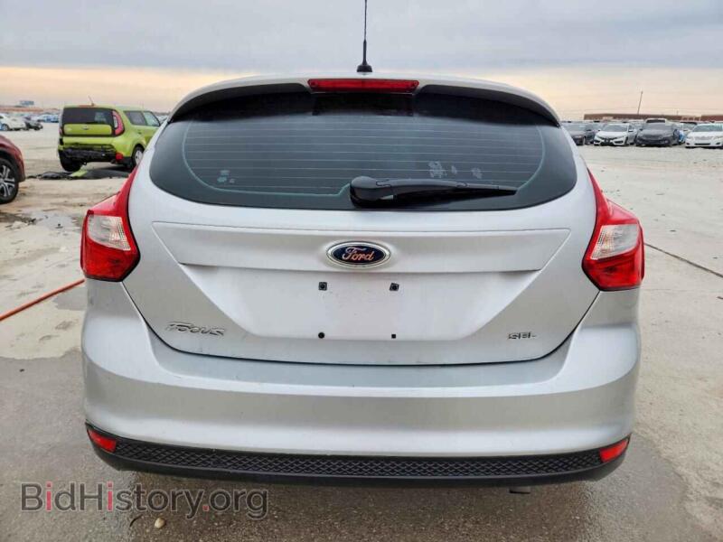 2012 Ford FOCUS (VIN 1FAHP3M20CL210909) — фото 6 из 14