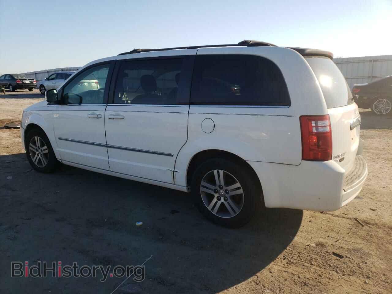 2010 DODGE CARAVAN - VIN: 2D4RN5DXXAR143240 - Фото 2