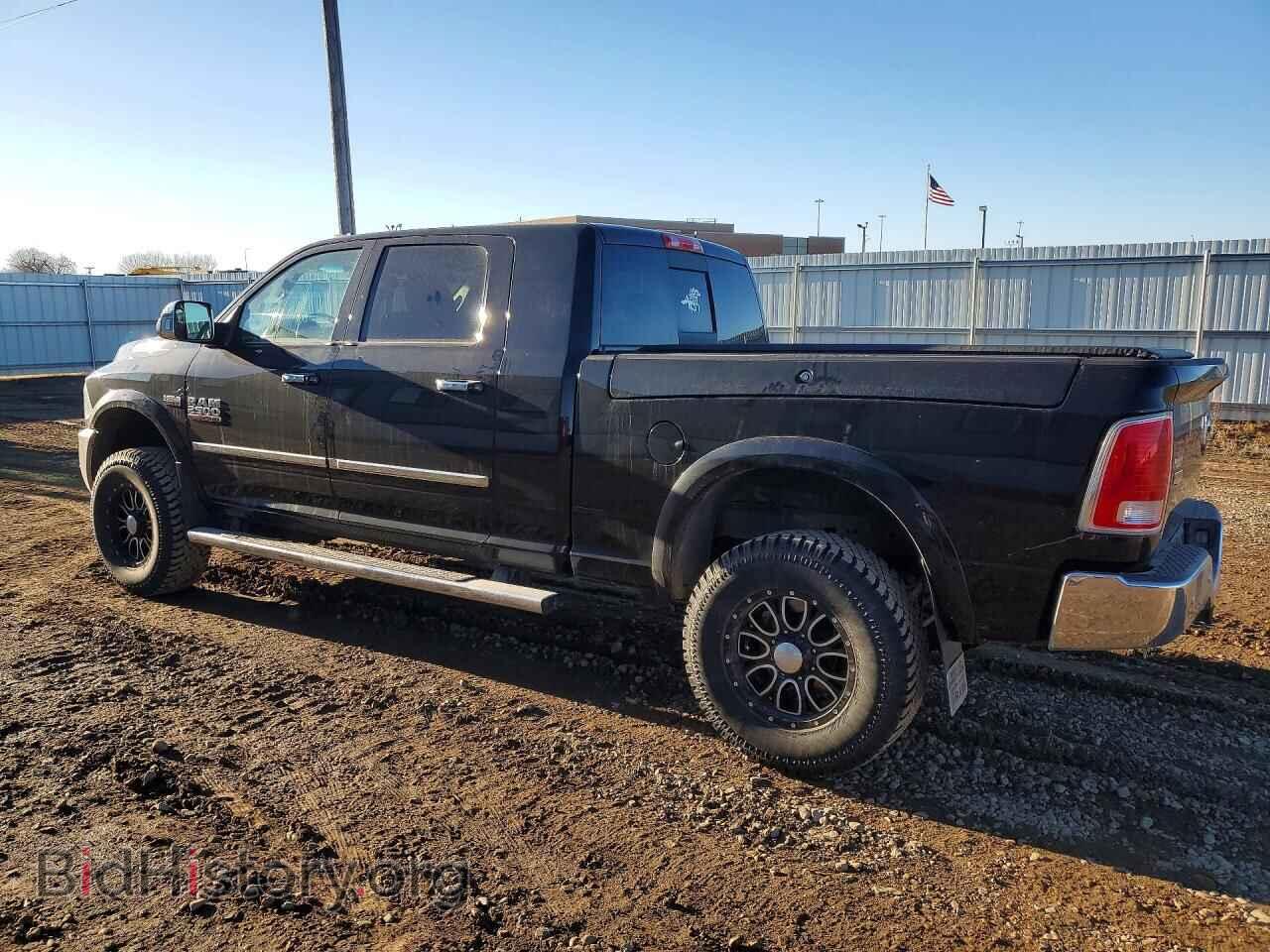 2017 RAM 2500 - VIN: 3C6UR5NJ5HG516357 - Фото 2