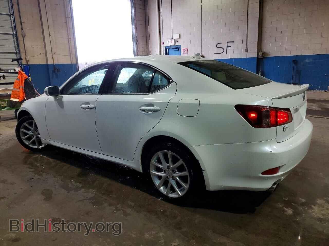 2011 LEXUS IS - VIN: JTHCF5C20B5051959 - Фото 2