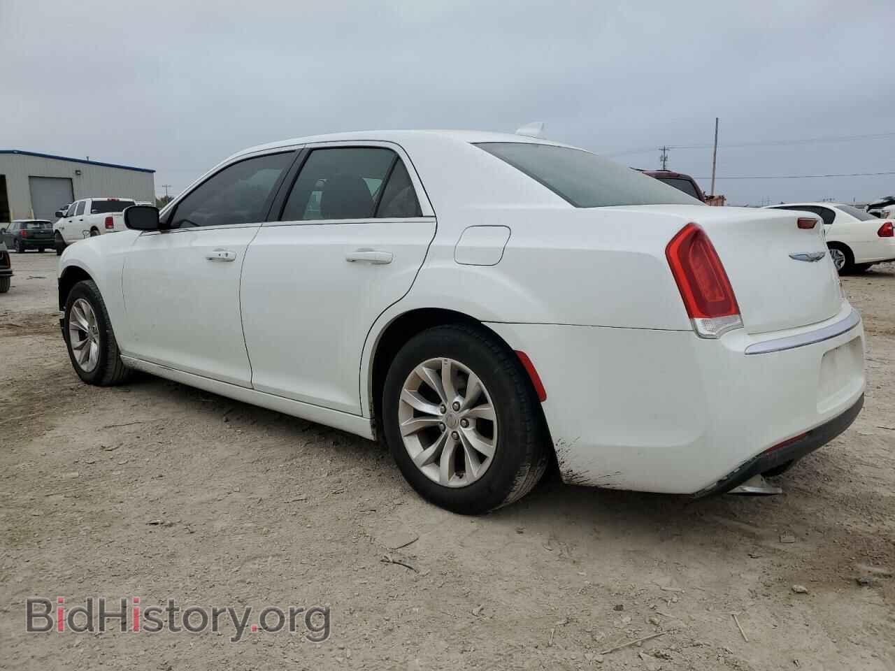2016 CHRYSLER 300 - VIN: 2C3CCAAG4GH175691 - Фото 2