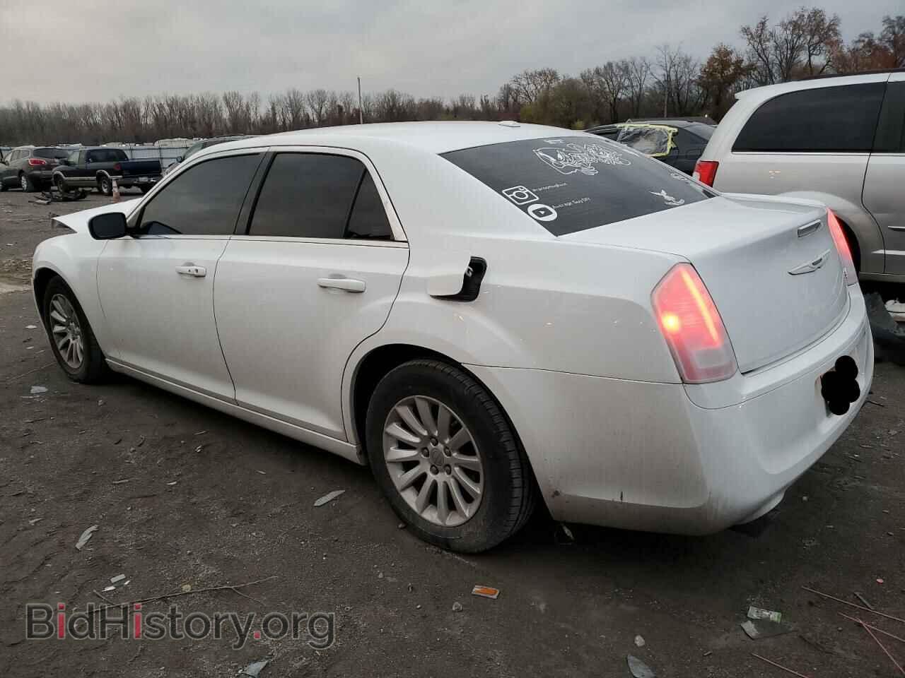 2014 CHRYSLER 300 - VIN: 2C3CCAAG0EH223152 - Фото 2