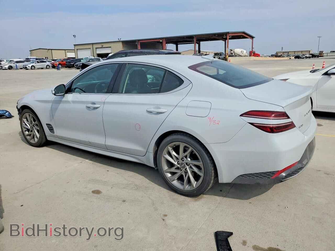 2022 GENESIS G70 BASE - VIN: KMTG34TA6NU088037 - Фото 2