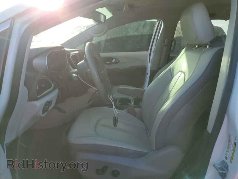 2019 Chrysler PACIFICA (VIN 2C4RC1BG4KR627954) — photo 7 of 14