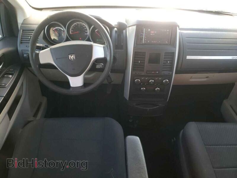 2010 Dodge CARAVAN (VIN 2D4RN4DE2AR258455) — photo 8 of 13