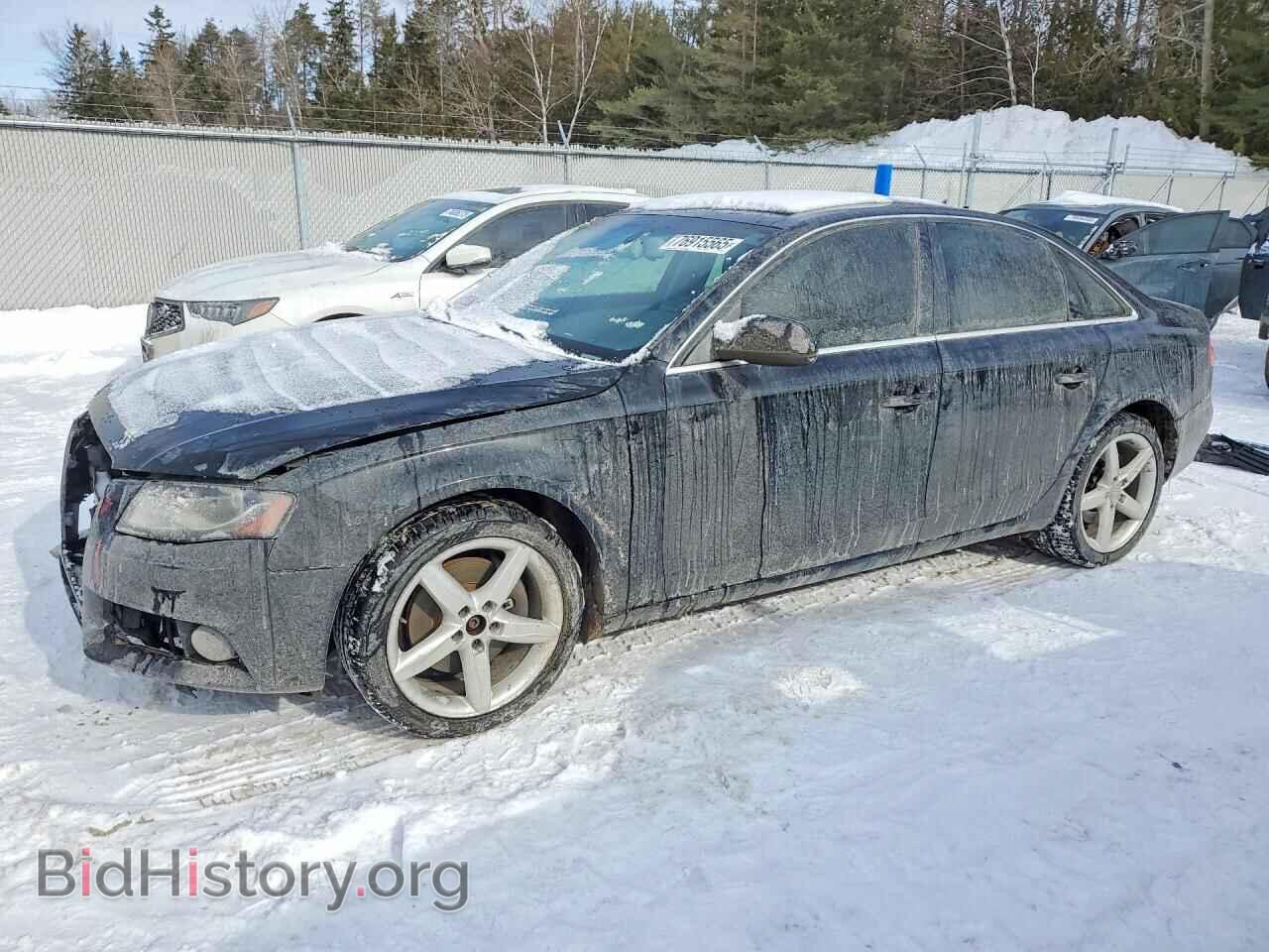 Photo WAUHFCFL2BN000556 - AUDI A4 2011