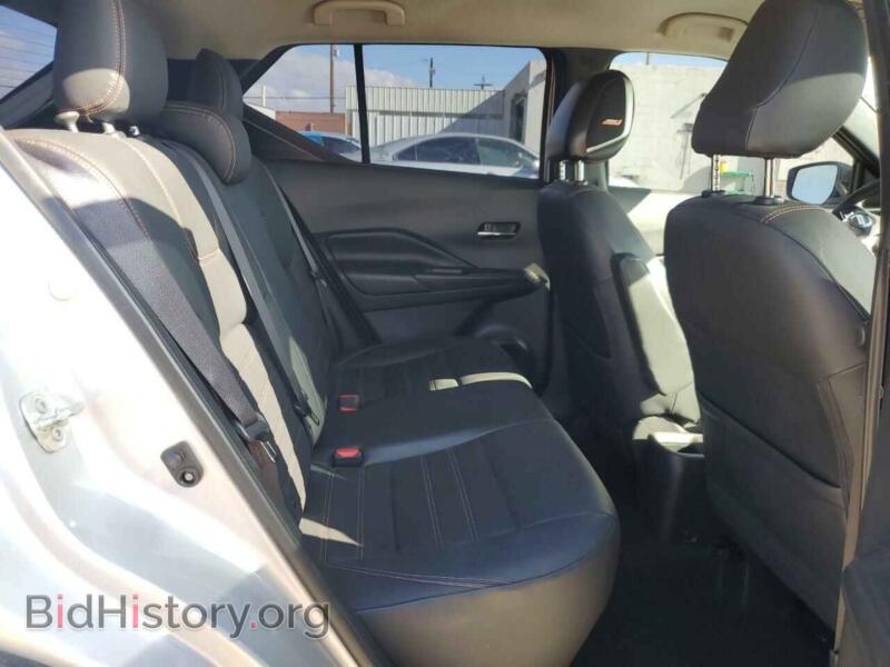 2019 Nissan KICKS (VIN 3N1CP5CU3KL514809) — фото 10 из 12