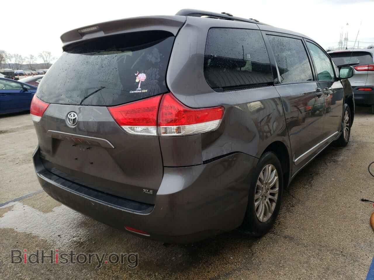 2011 TOYOTA All Models - VIN: 5TDYK3DC9BS065433 - Фото 3