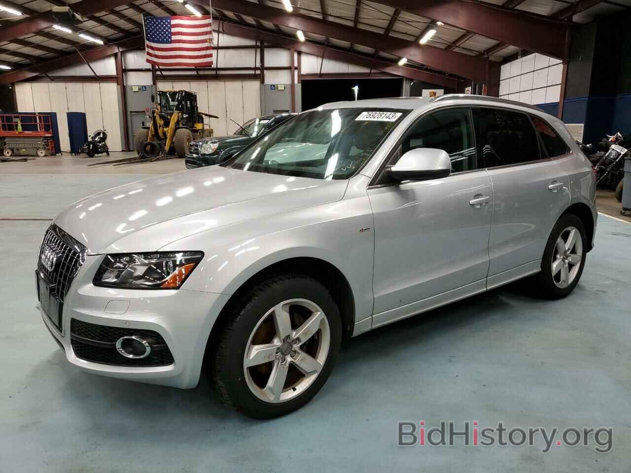 Фотография WA1DKAFP5BA048008 - AUDI Q5 2011