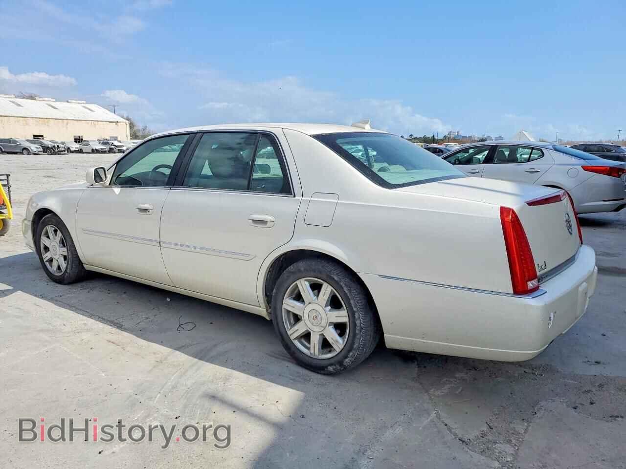2011 CADILLAC DTS - VIN: 1G6KH5E66BU116345 - Фото 2