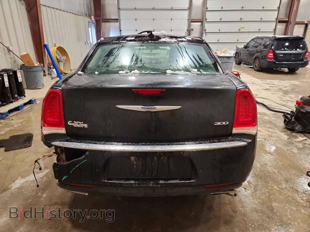 2015 CHRYSLER 300 - VIN: 2C3CCAAG8FH786581 - Фото 6