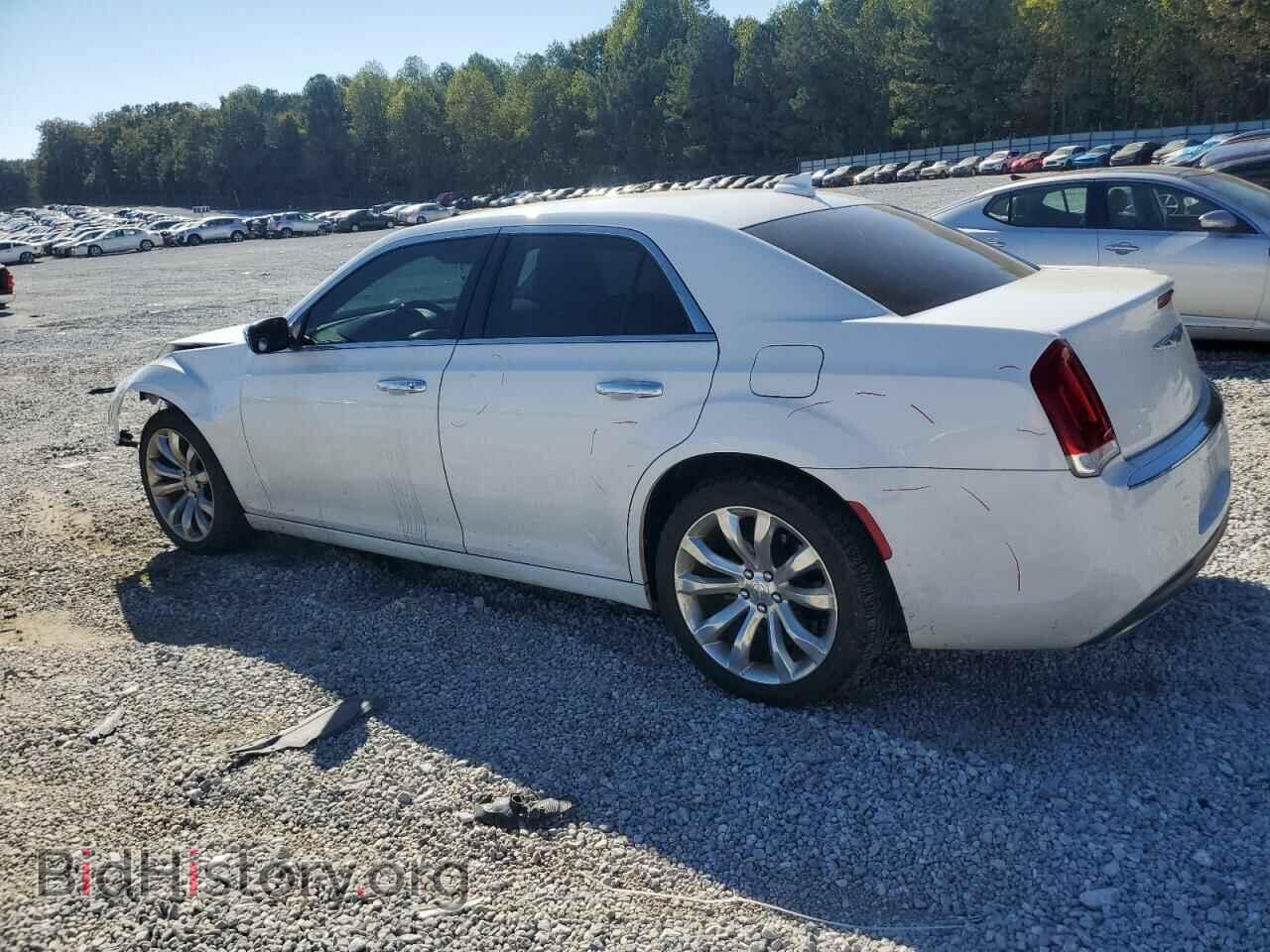 2018 CHRYSLER 300 - VIN: 2C3CCAEG0JH145864 - Фото 2