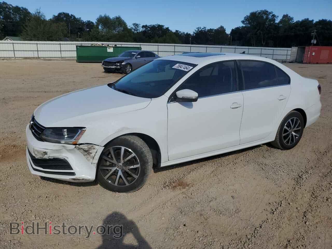 Фотография 3VWDB7AJ7HM305285 - VOLKSWAGEN JETTA 2017