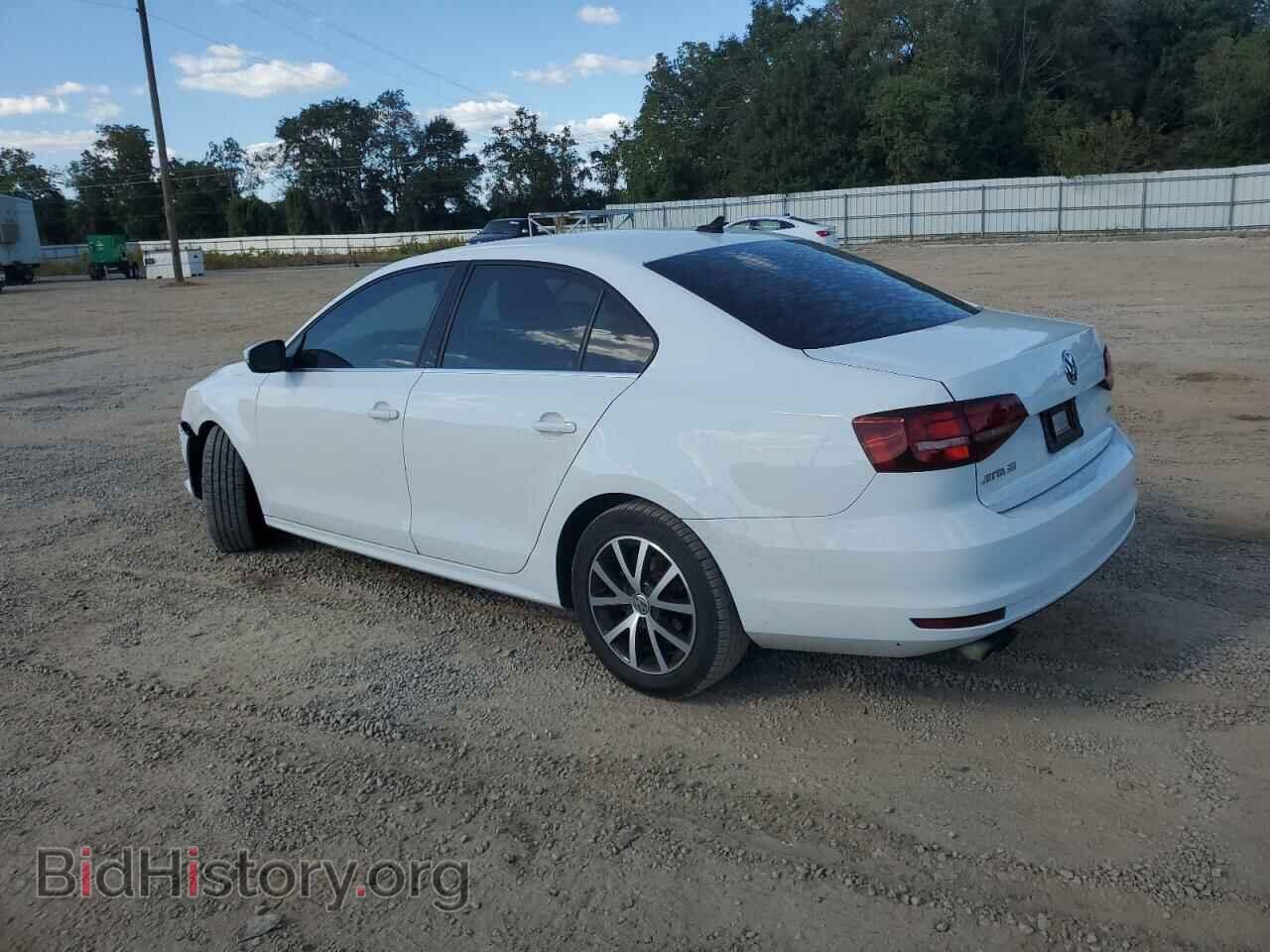 2017 VOLKSWAGEN JETTA - VIN: 3VWDB7AJ7HM305285 - Фото 2