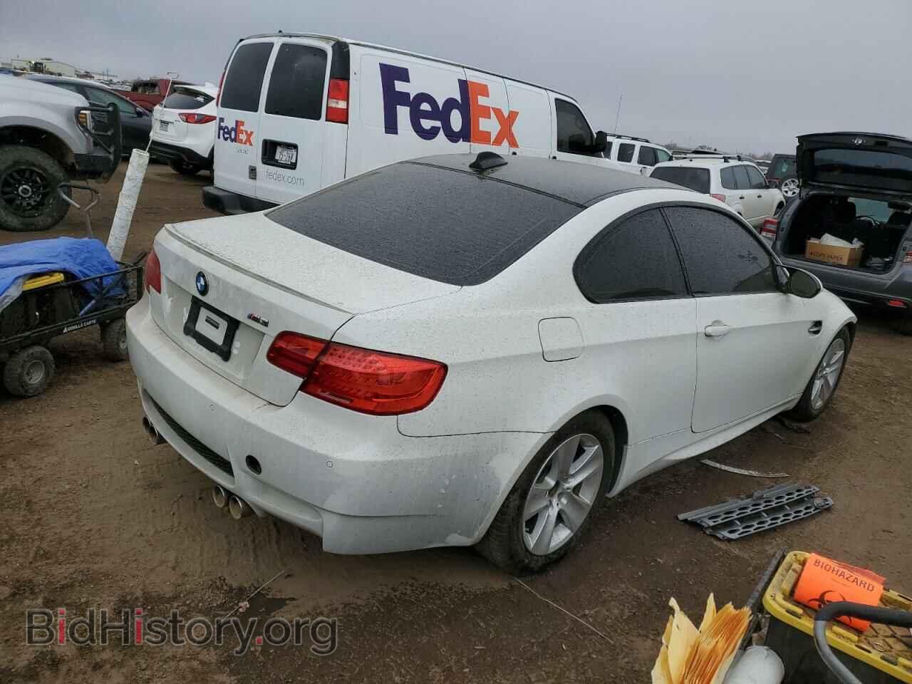 2011 BMW M3 - VIN: WBSKG9C5XBE367647 - Фото 3