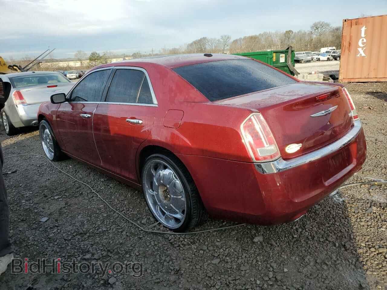 2011 CHRYSLER 300 - VIN: 2C3CA6CT1BH552855 - Фото 2