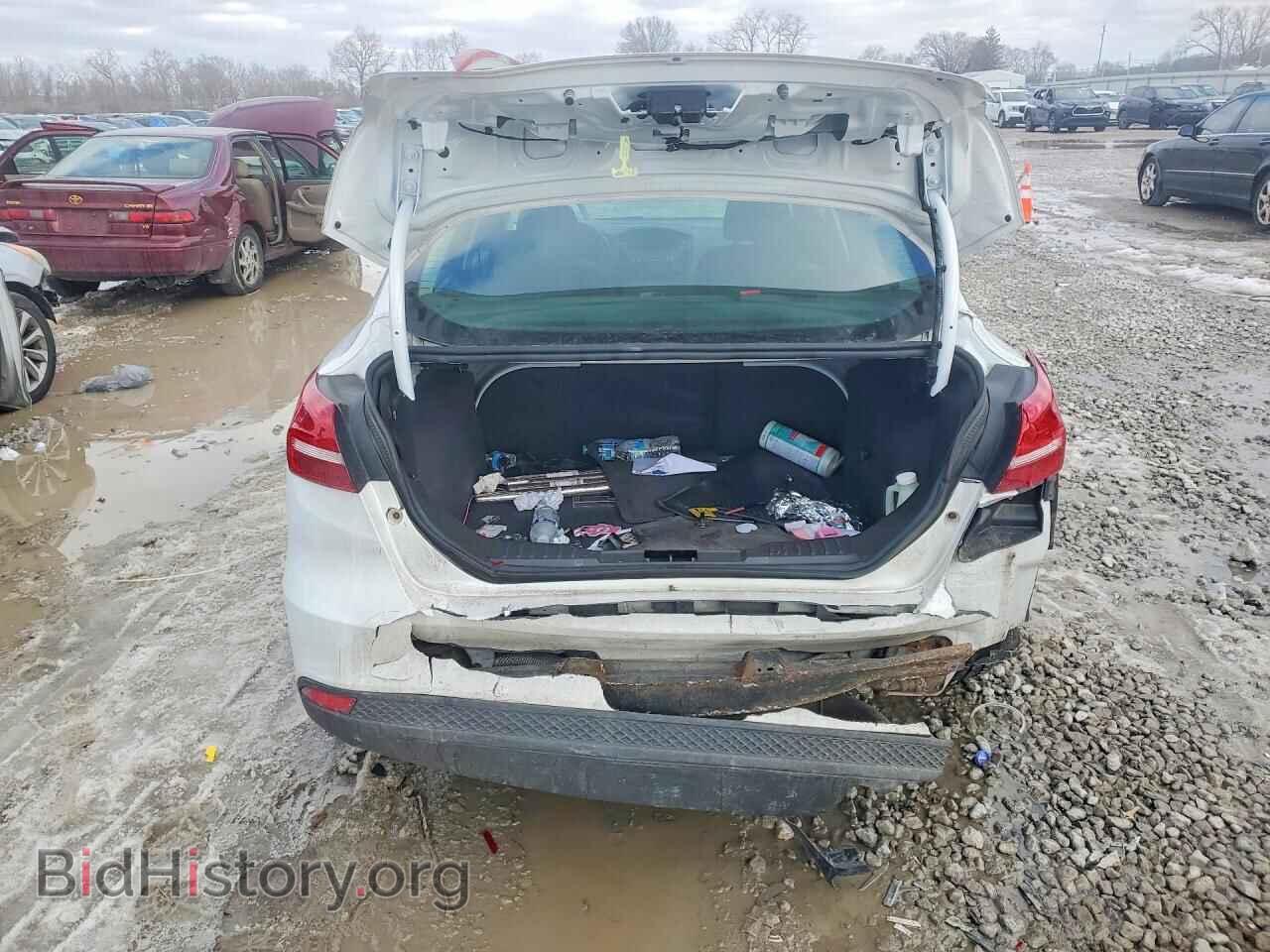 2016 FORD ALL Models - VIN: 1FADP3E23GL378174 - Фото 6
