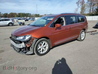 2018 Chrysler PACIFICA Pacifica T, orange — VIN 2C4RC1BG2JR155297, Copart