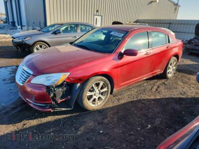 2014 Chrysler 200 LX, красный — VIN 1C3CCBAB4EN209496, Copart