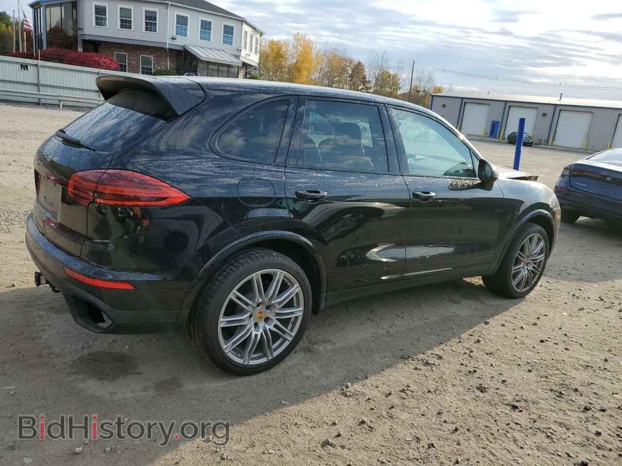 2017 PORSCHE CAYENNE - VIN: WP1AA2A29HKA83228 - Photo 3