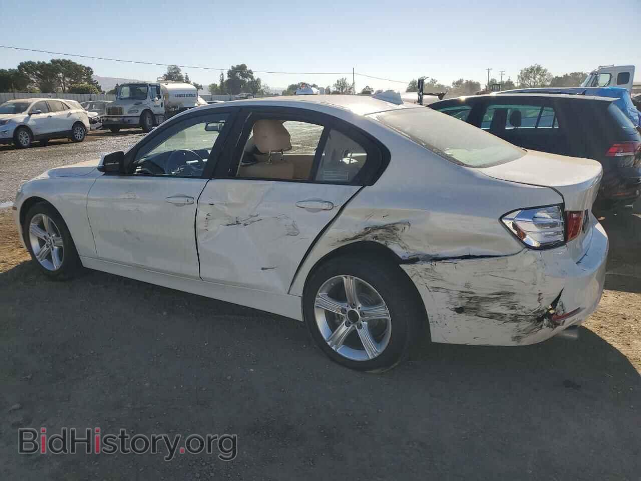 2013 BMW 3 SERIES - VIN: WBA3B1C50DK128945 - Фото 2