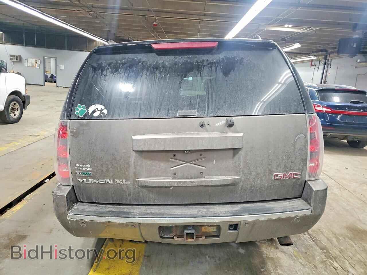 2011 GMC YUKON - VIN: 1GKS2MEF4BR297977 - Photo 6