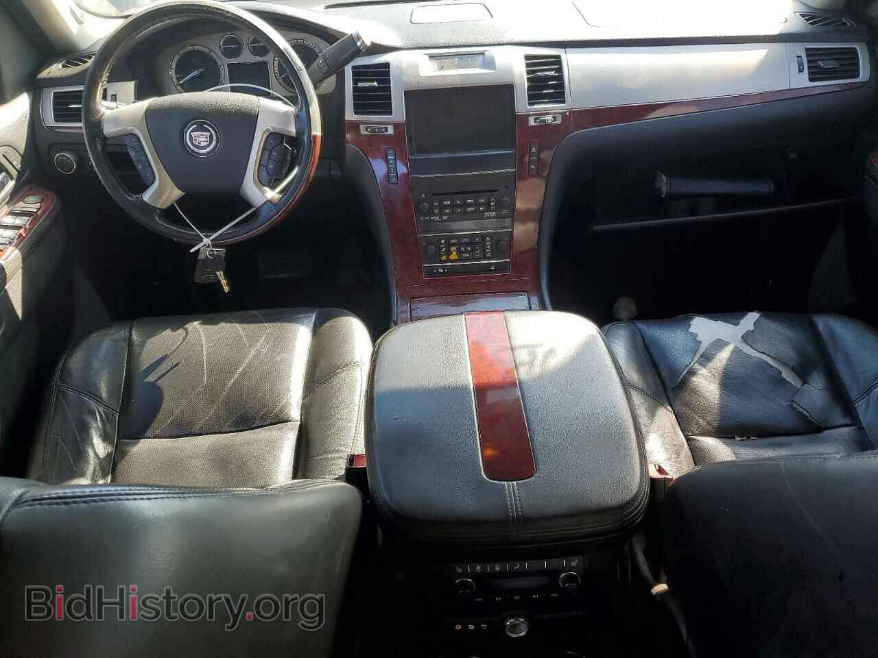 2011 CADILLAC ESCALADE - VIN: 1GYS4CEF7BR373928 - Фото 8