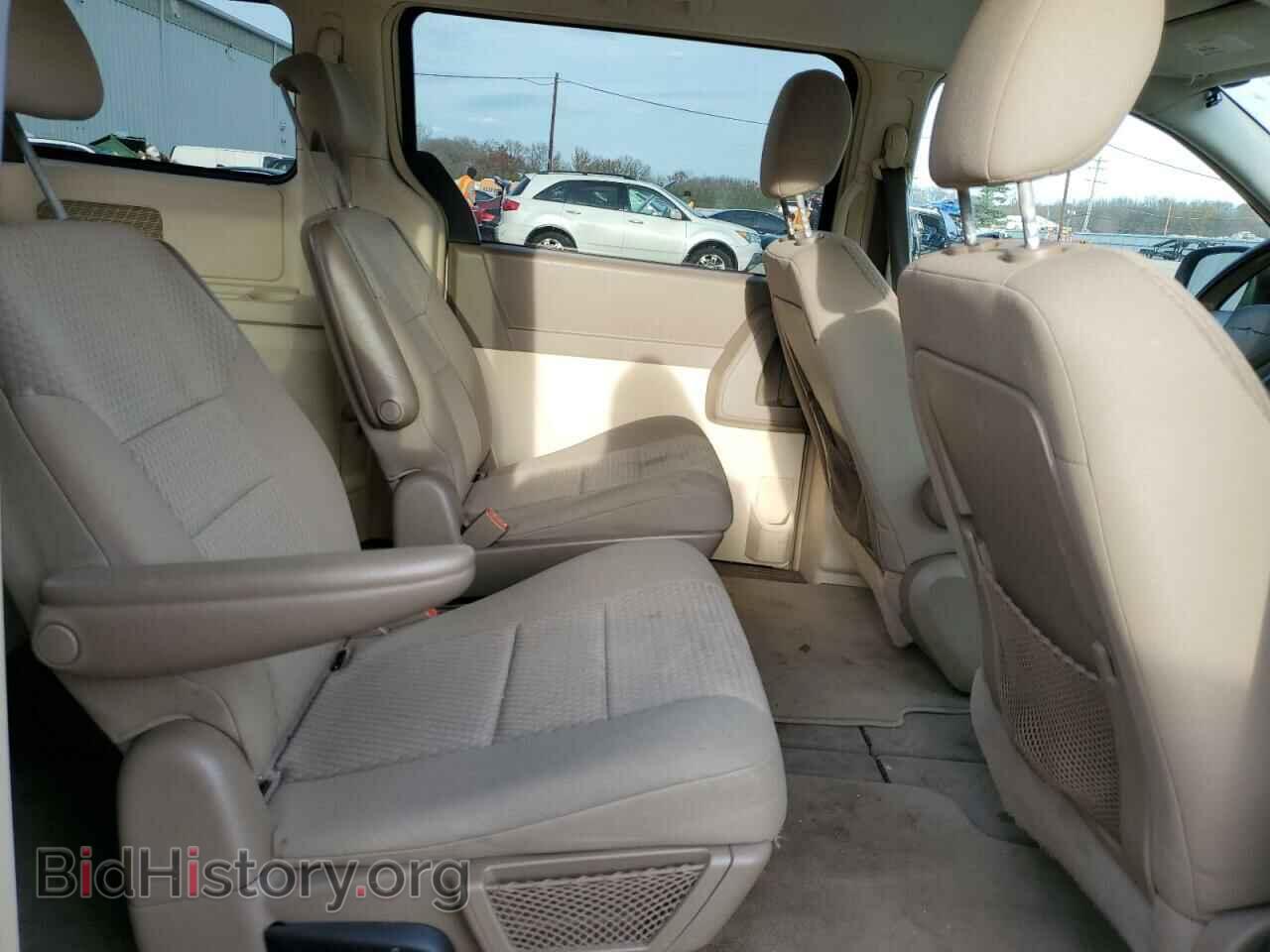 2010 CHRYSLER MINIVAN - VIN: 2A4RR4DE5AR178076 - Photo 11