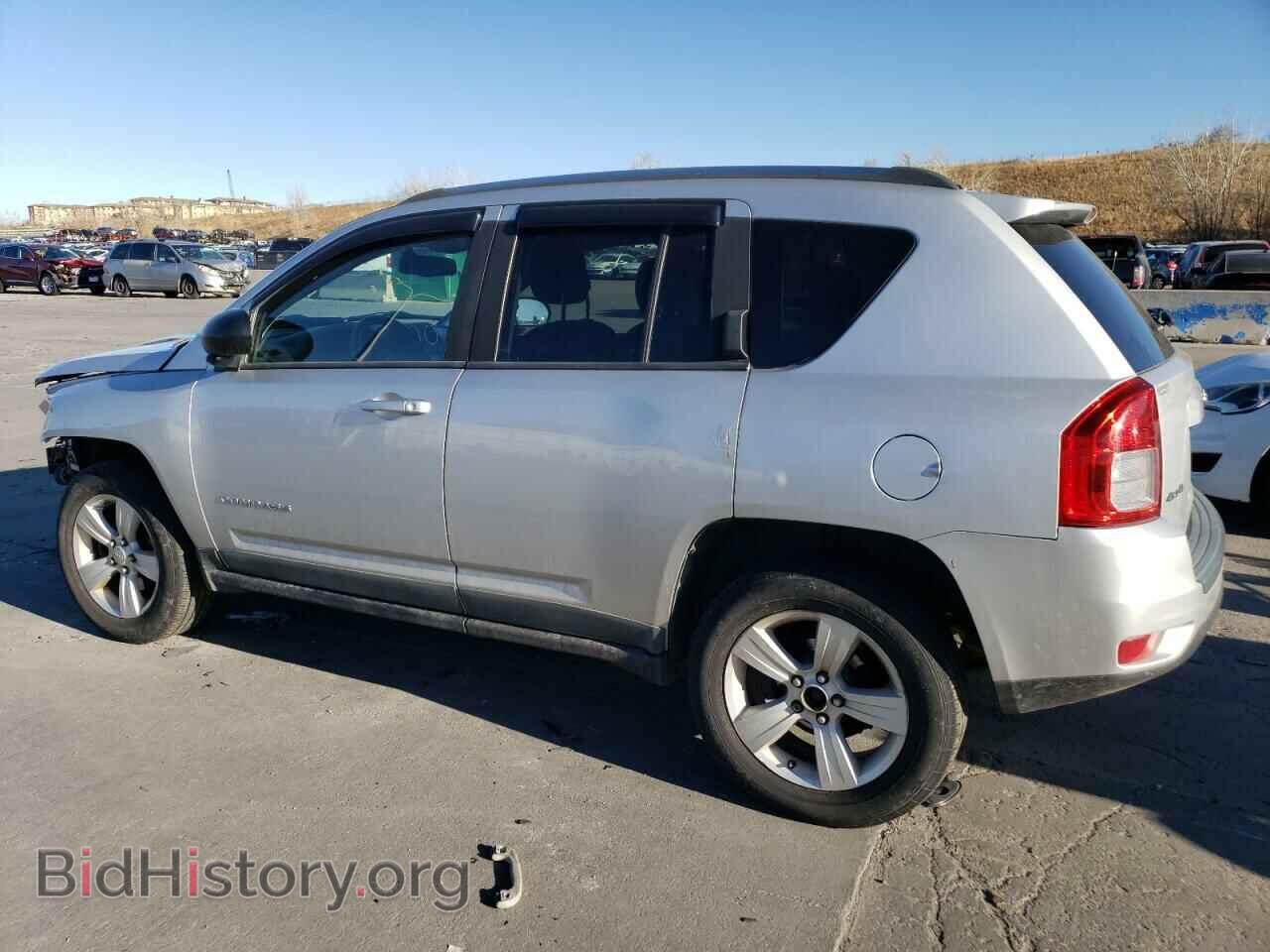 2011 JEEP COMPASS - VIN: 1J4NF1FB3BD150144 - Photo 2