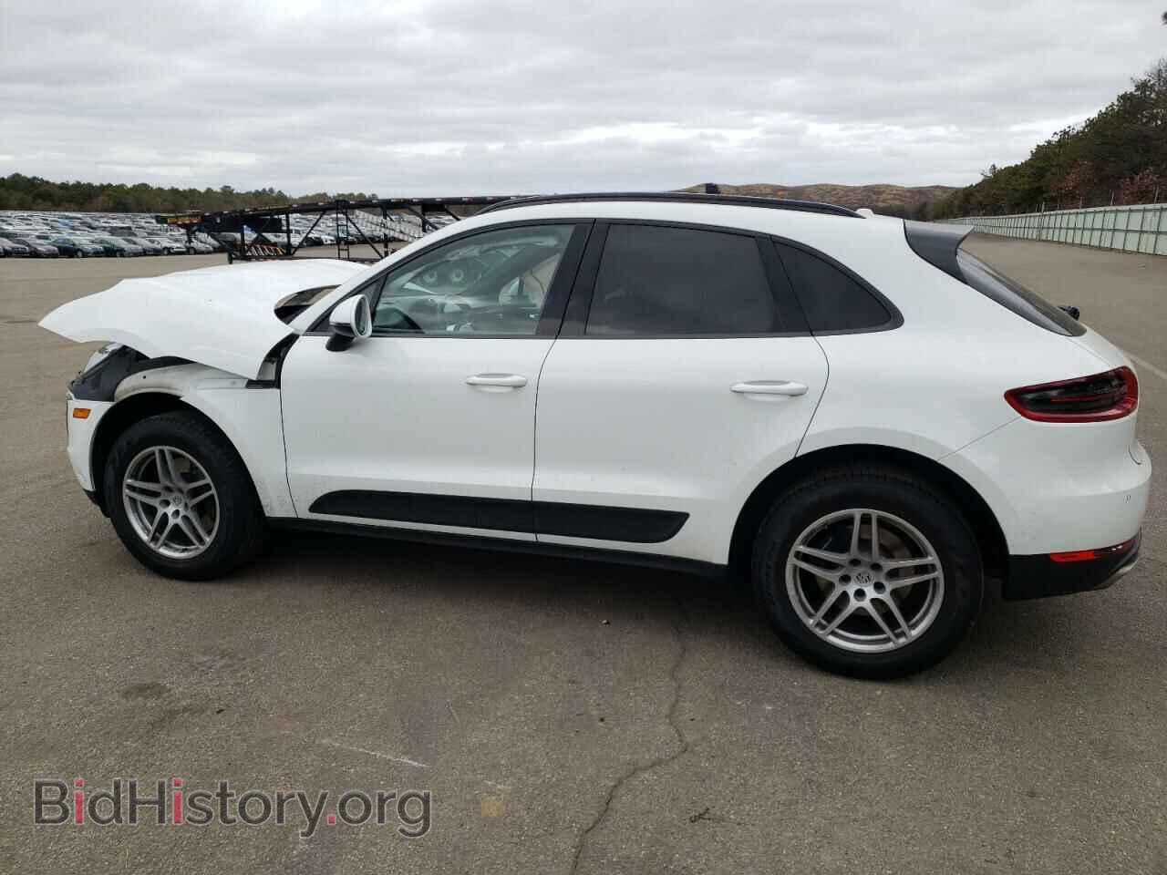 2017 PORSCHE MACAN - VIN: WP1AA2A55HLB09084 - Photo 2