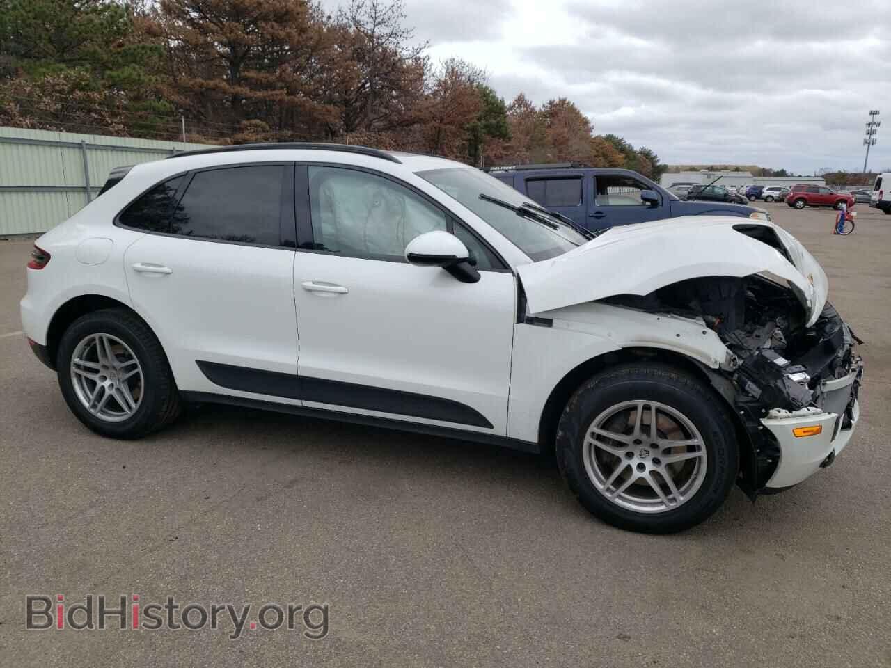 2017 PORSCHE MACAN - VIN: WP1AA2A55HLB09084 - Photo 4