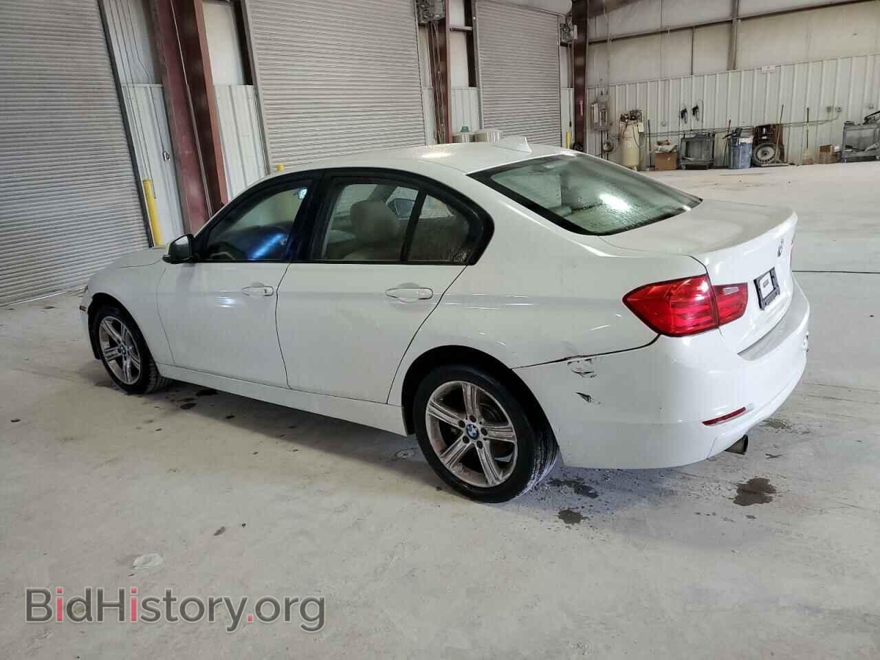 2015 BMW 3 SERIES - VIN: WBA3B1C55FK141077 - Фото 2