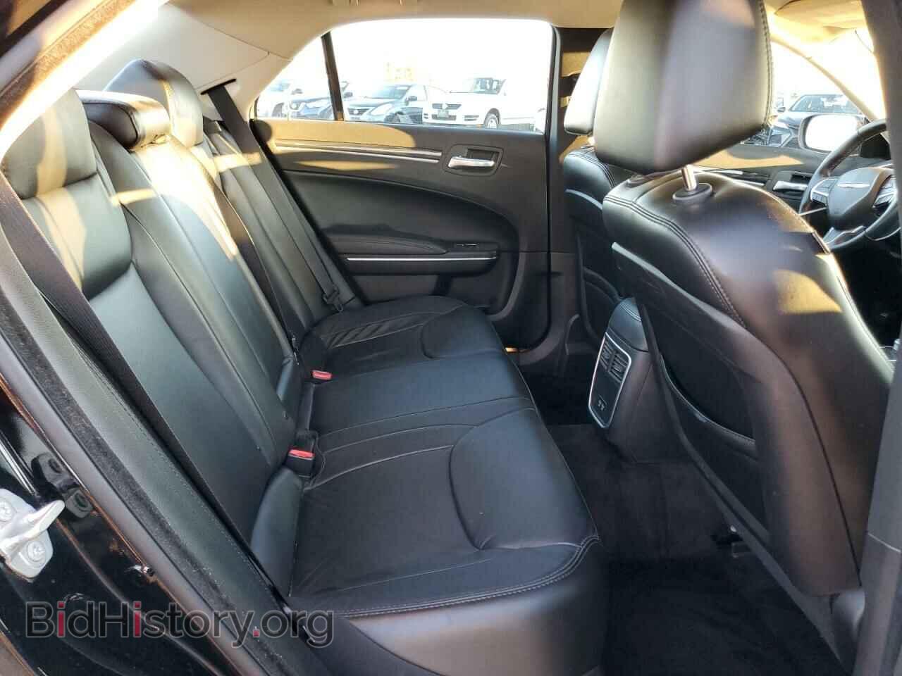 2016 CHRYSLER 300 - VIN: 2C3CCAAG9GH351232 - Фото 10
