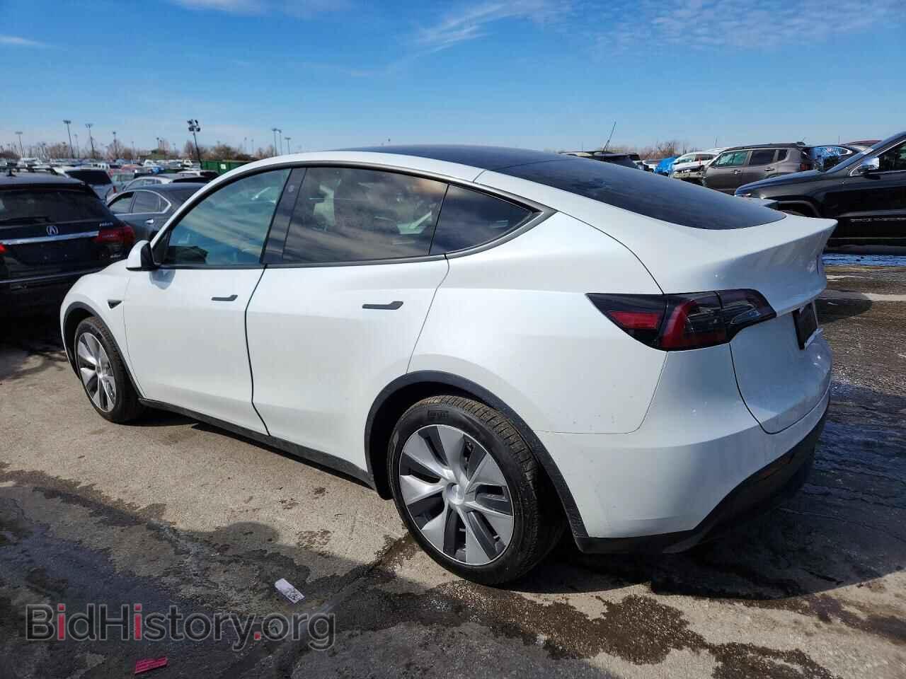 2023 TESLA MODEL Y - VIN: 7SAYGAEE3PF700389 - Фото 2