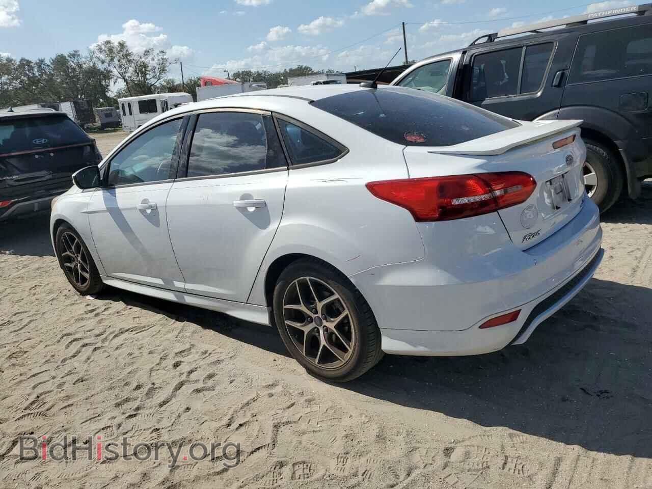 2016 FORD FOCUS - VIN: 1FADP3F26GL207420 - Фото 2