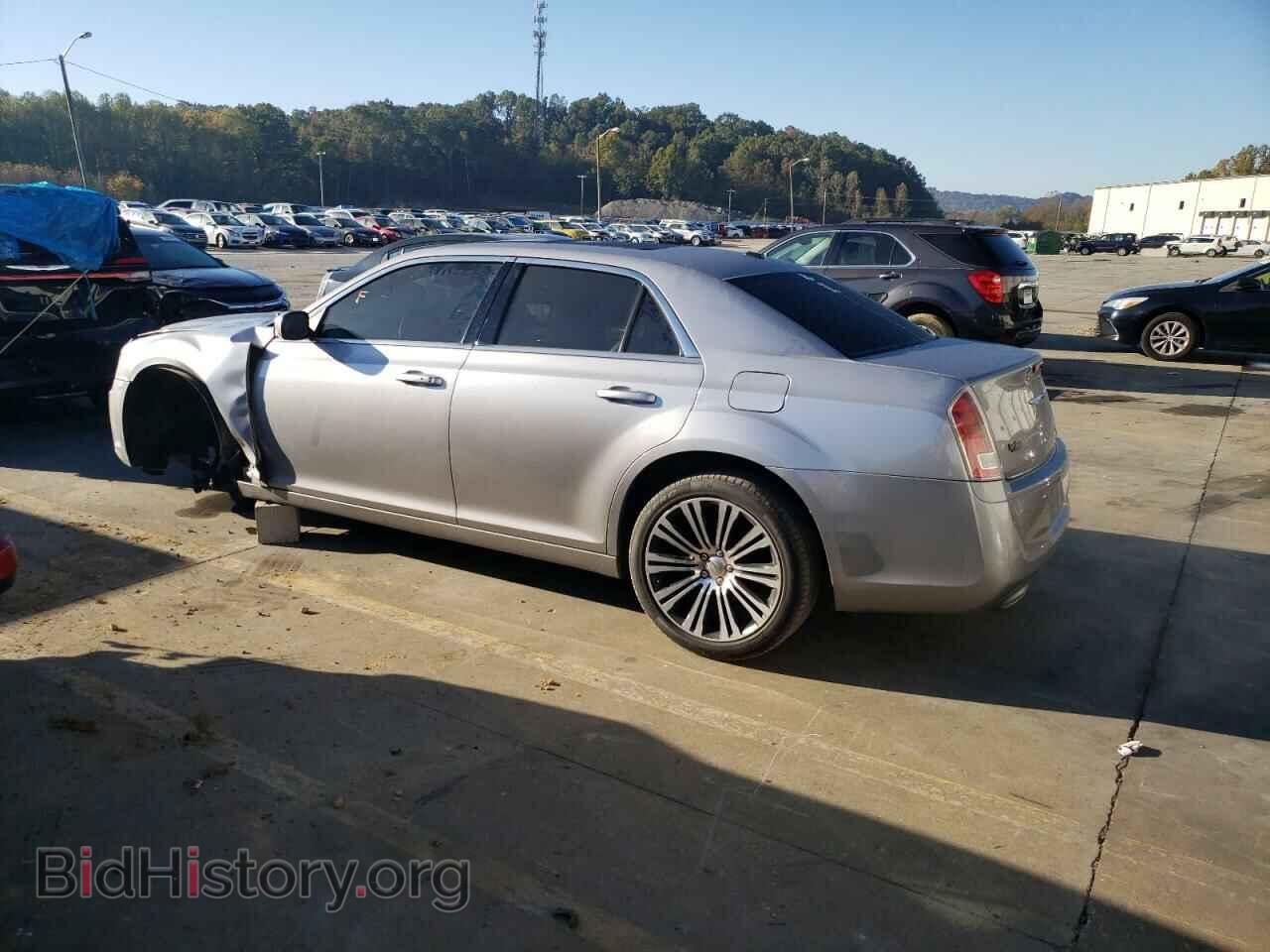2013 CHRYSLER 300 - VIN: 2C3CCABG4DH726924 - Фото 2