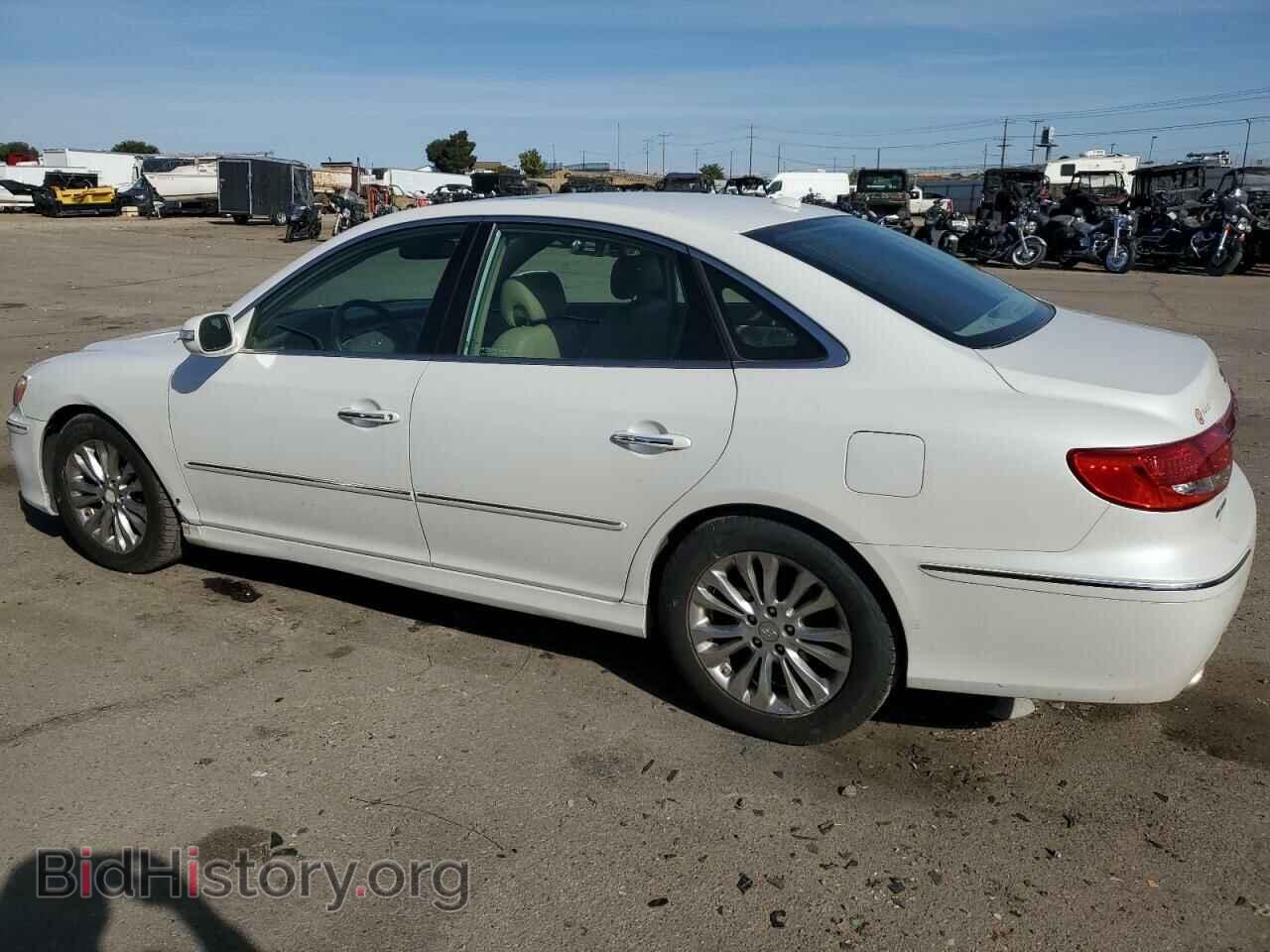 2011 HYUNDAI AZERA - VIN: KMHFC4DF0BA532512 - Фото 2
