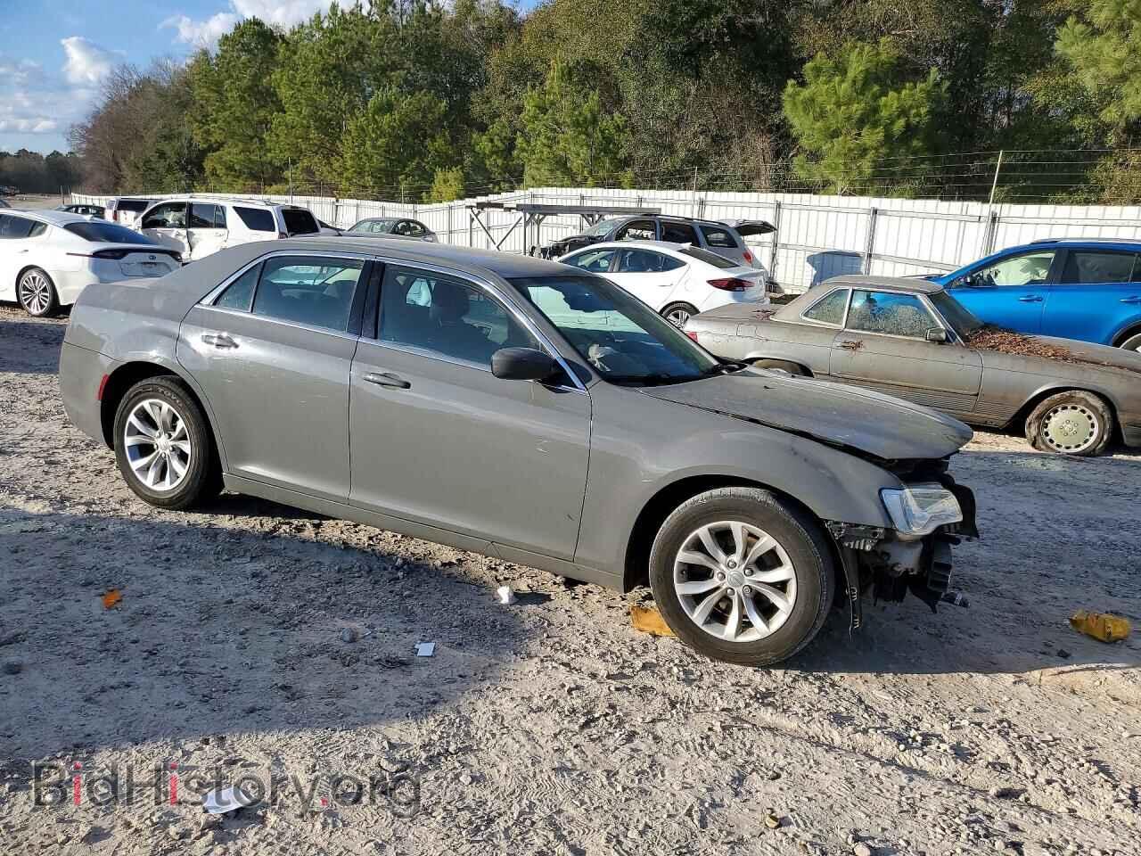 2019 CHRYSLER 300 - VIN: 2C3CCAAG7KH555942 - Фото 4