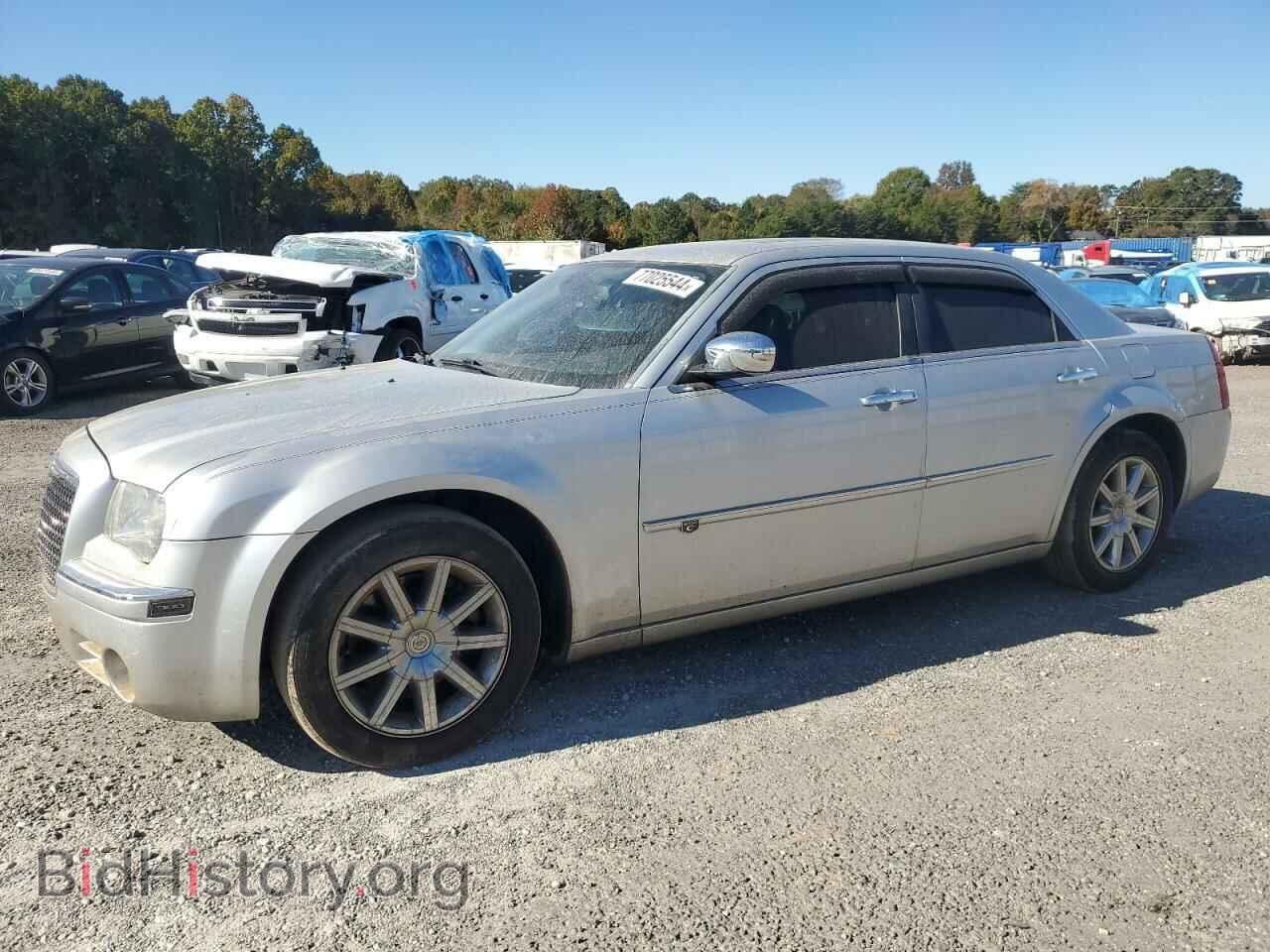 Фотография 2C3CA6CT3AH126633 - CHRYSLER 300 2010