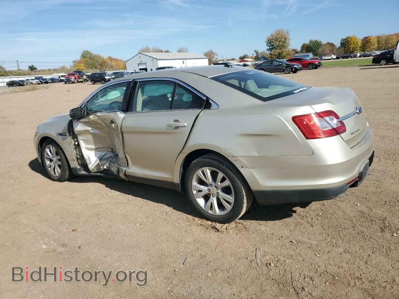 2011 FORD TAURUS - VIN: 1FAHP2EW9BG133413 - Фото 2