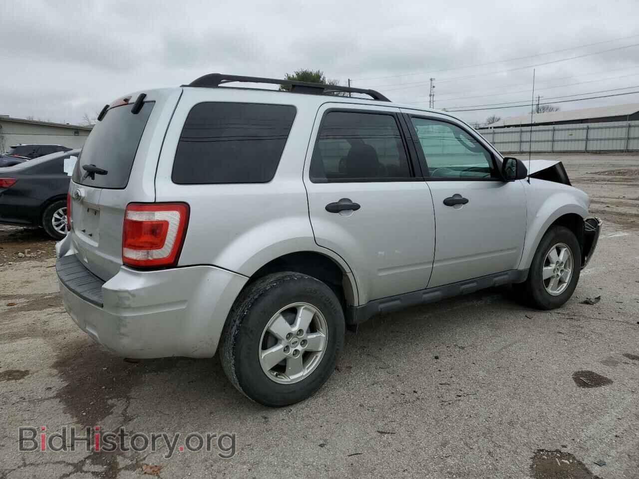 2010 FORD ESCAPE - VIN: 1FMCU0D70AKD37679 - Фото 3