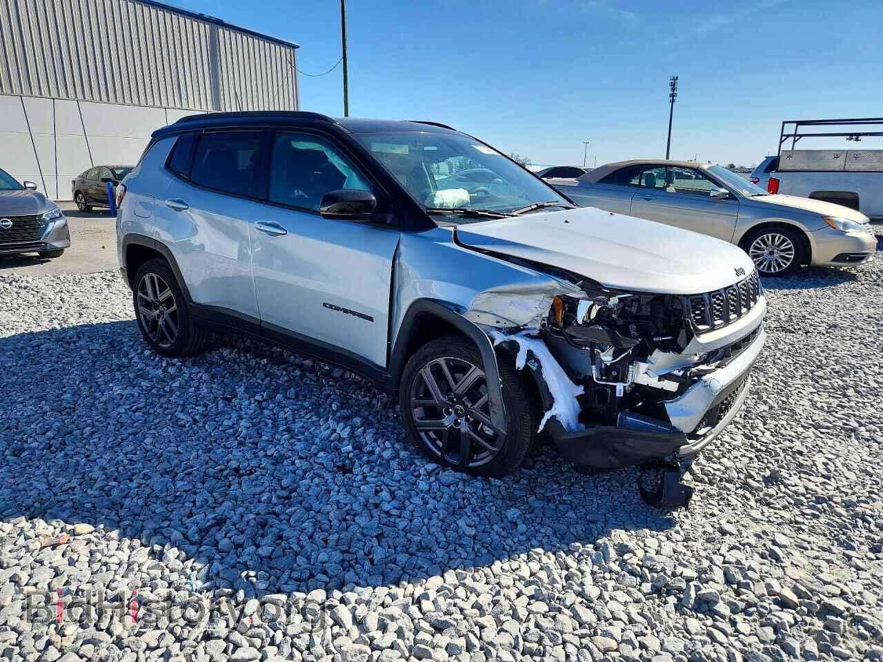 2025 JEEP COMPASS - VIN: 3C4NJDCNXST612326 - Фото 4
