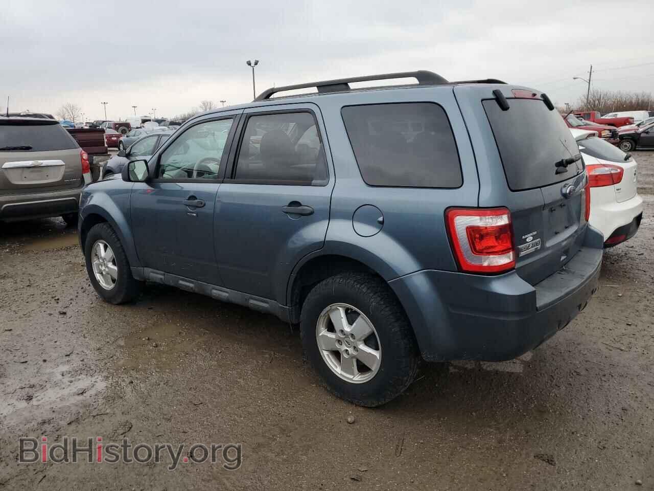 2011 FORD ESCAPE - VIN: 1FMCU9D71BKB52188 - Фото 2