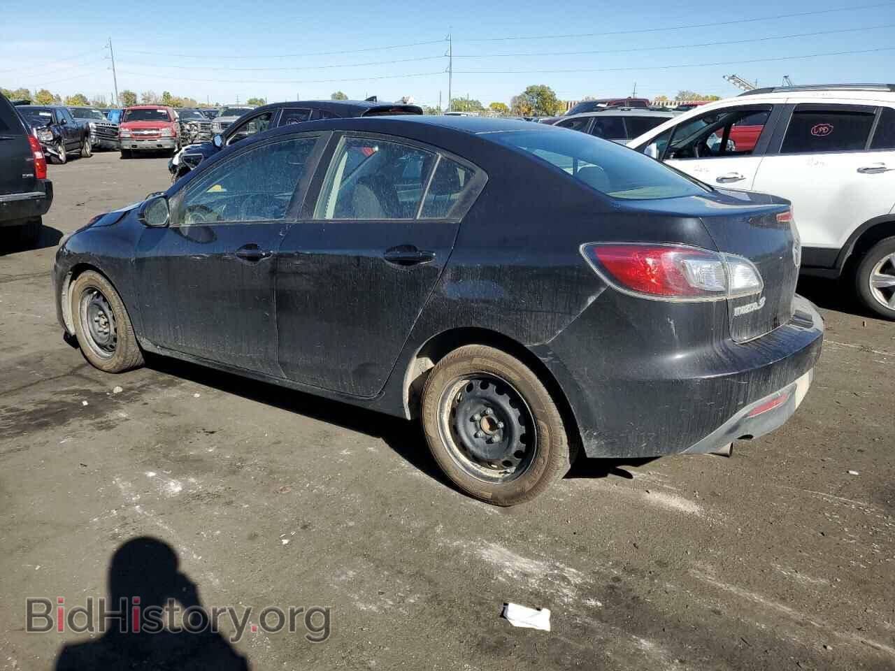 2011 MAZDA 3 - VIN: JM1BL1UG3B1470310 - Photo 2