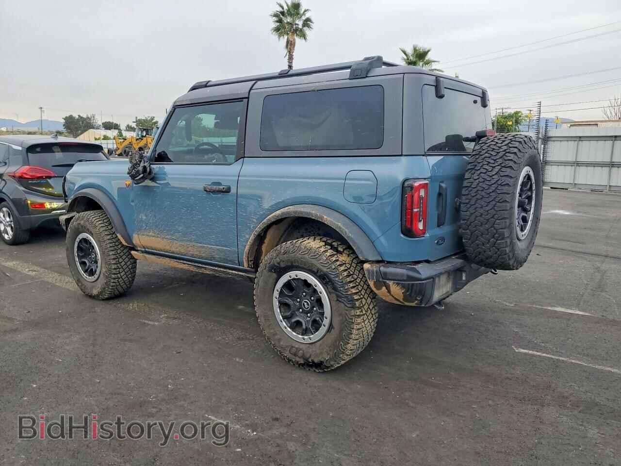 2022 FORD BRONCO - VIN: 1FMDE5CH5NLB07256 - Фото 2